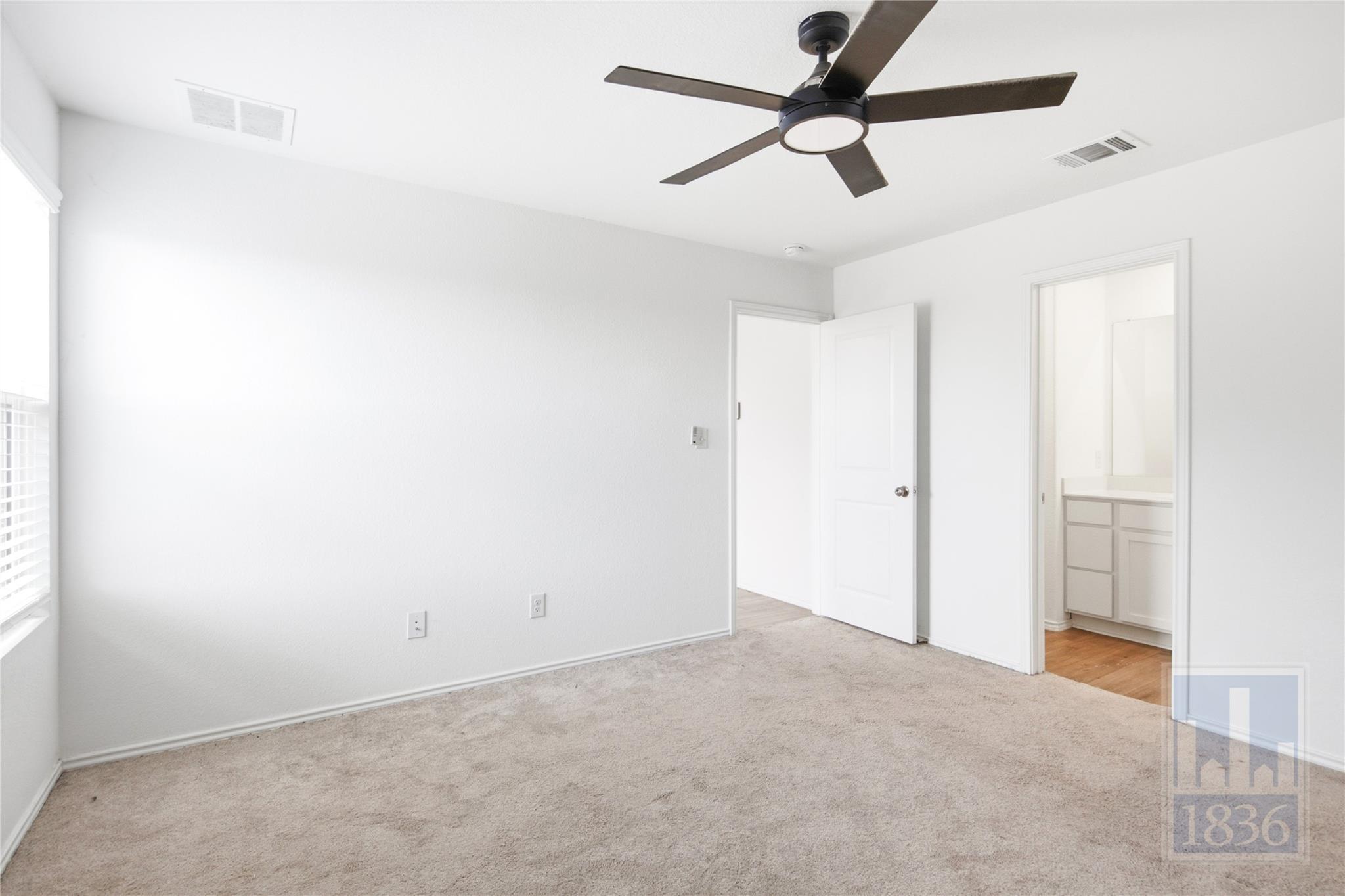 612 Clear Sky Dr Property Photo 10