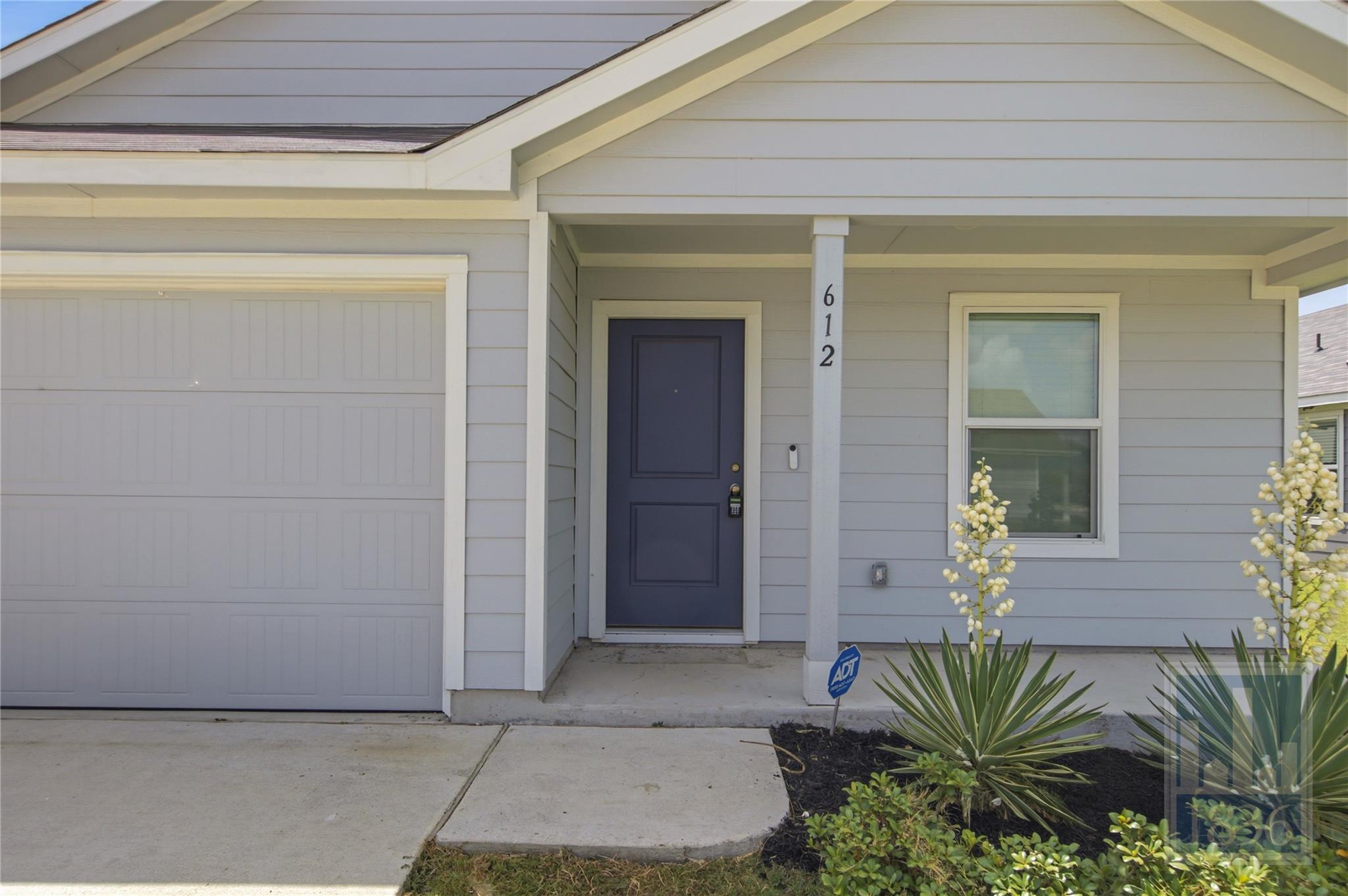 612 Clear Sky Dr Property Photo 26
