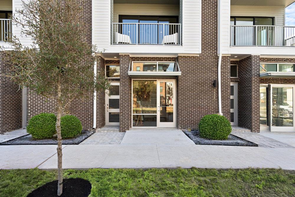 3824 Berkman Dr Property Photo 1