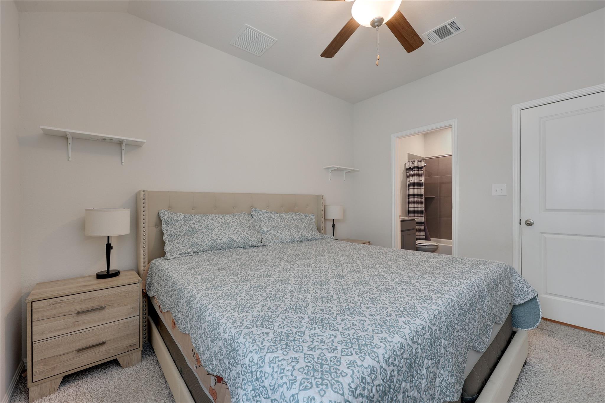 406 Grasslands Trl Property Photo 24