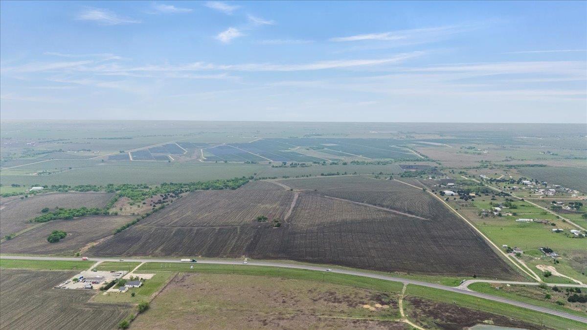 18701 Fm 973 Lot 1 Property Photo 5