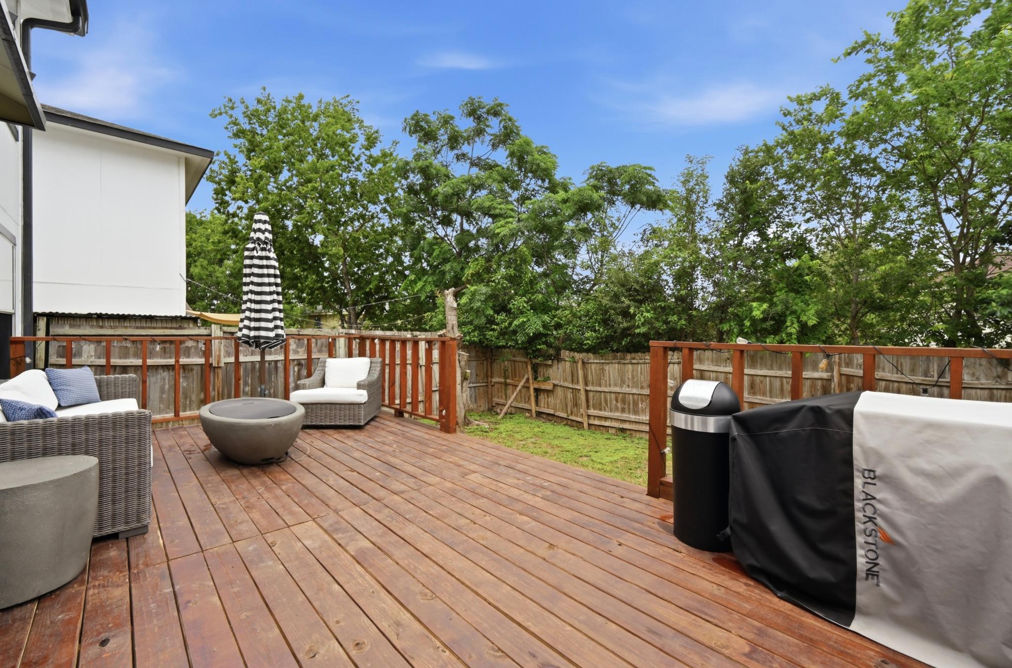 1414 Strickland Dr Property Photo 22