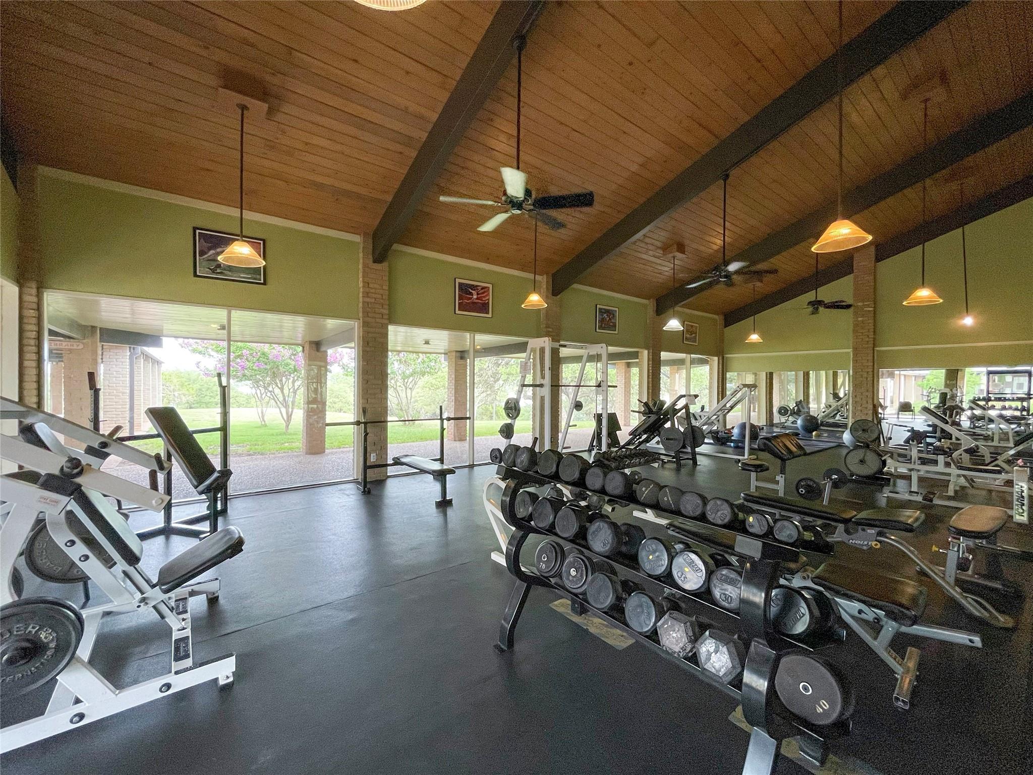 18804 Nicklaus Dr Property Photo 33
