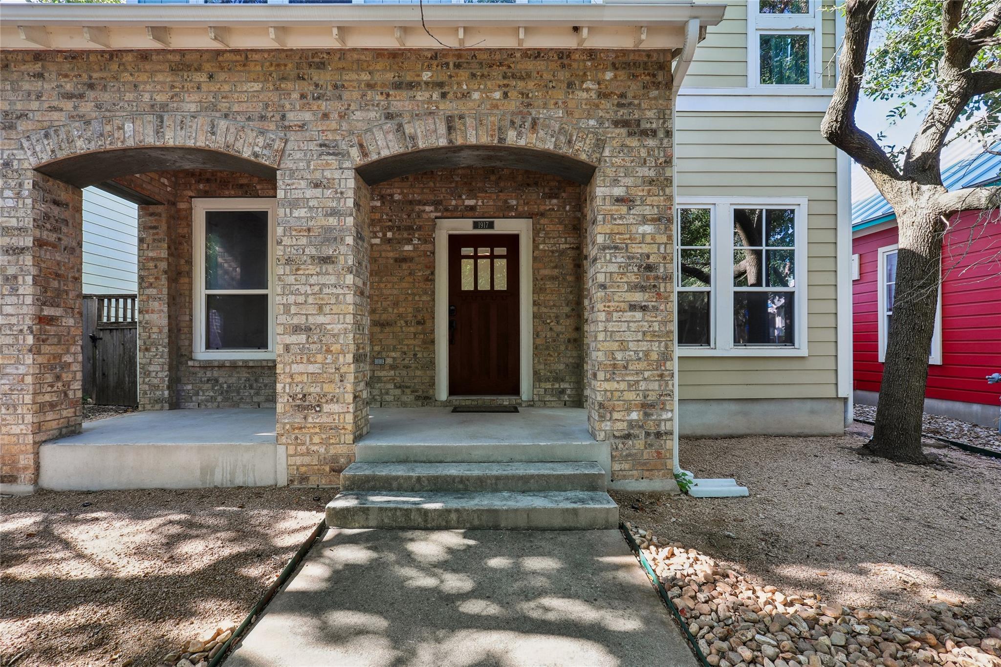 1917 Mccloskey St Property Photo 1