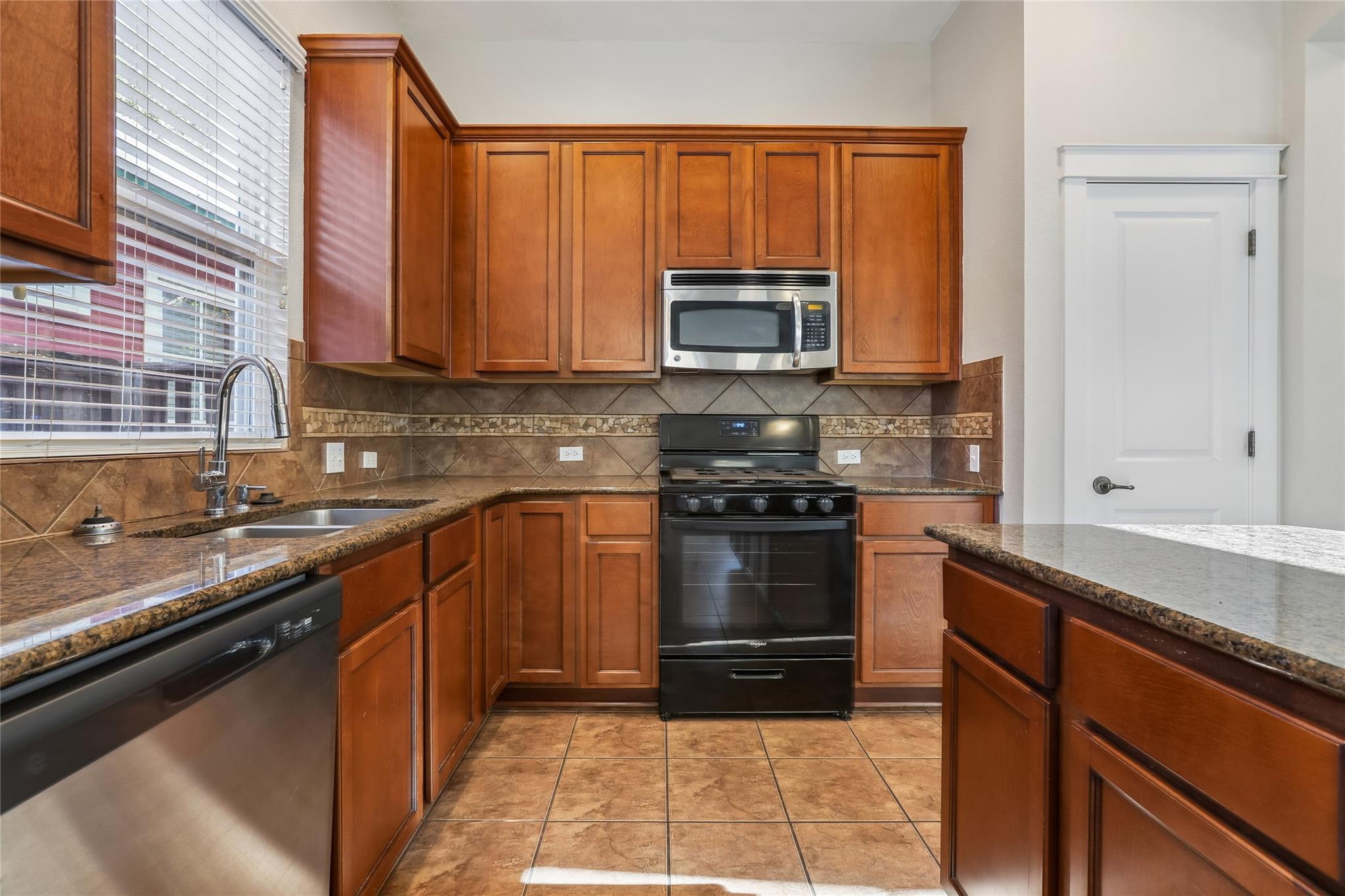 1917 Mccloskey St Property Photo 6