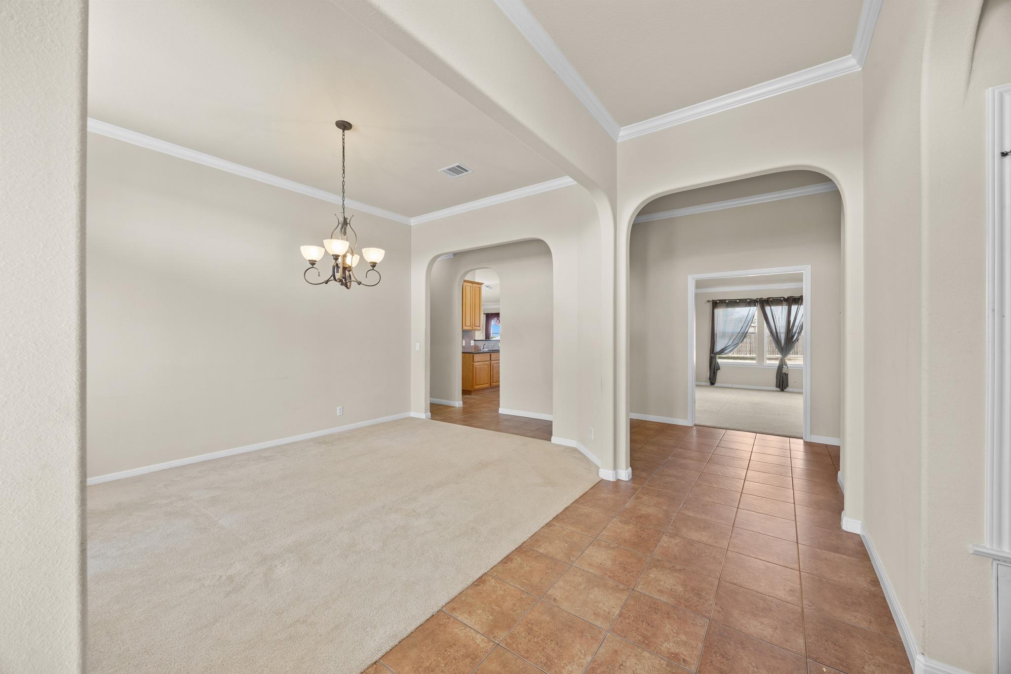 104 S Buckboard None Property Photo 4