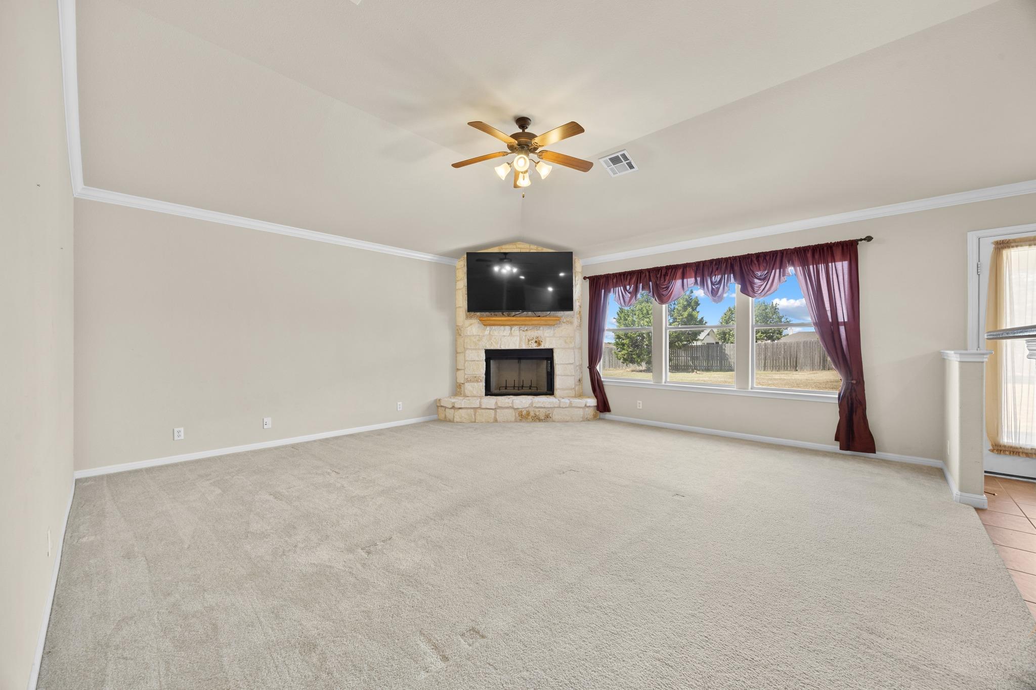 104 S Buckboard None Property Photo 6