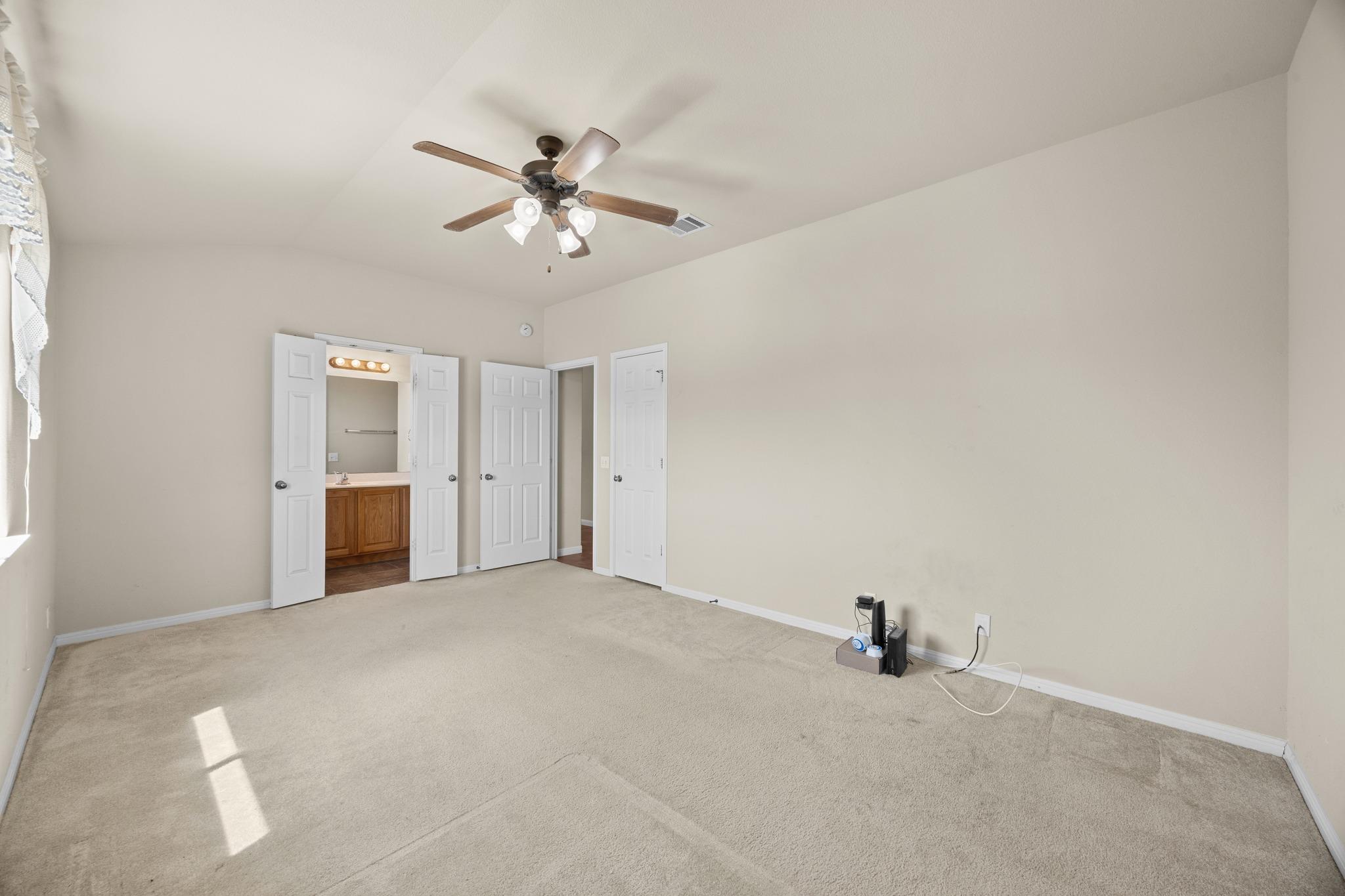 104 S Buckboard None Property Photo 9