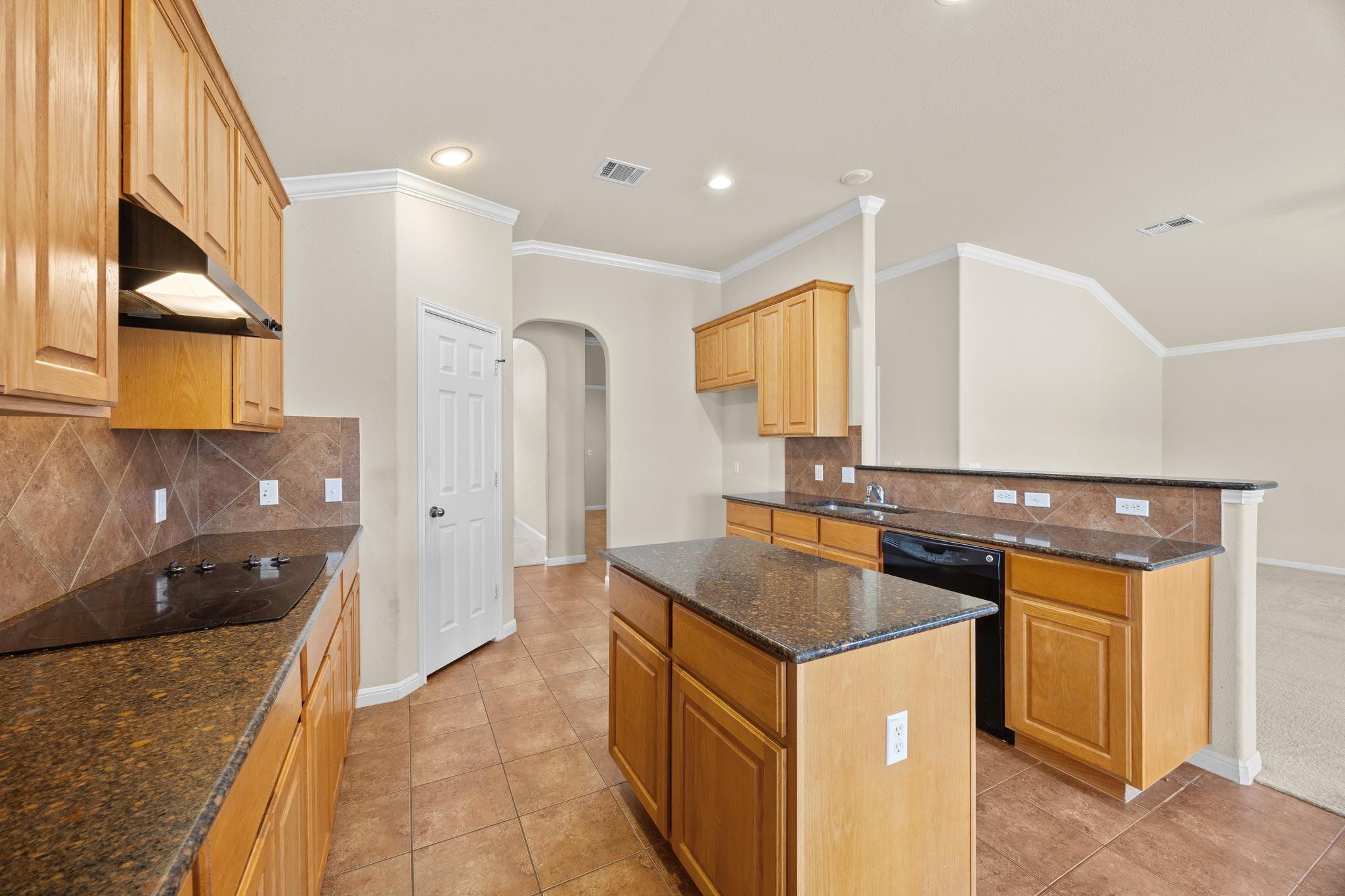 104 S Buckboard None Property Photo 12
