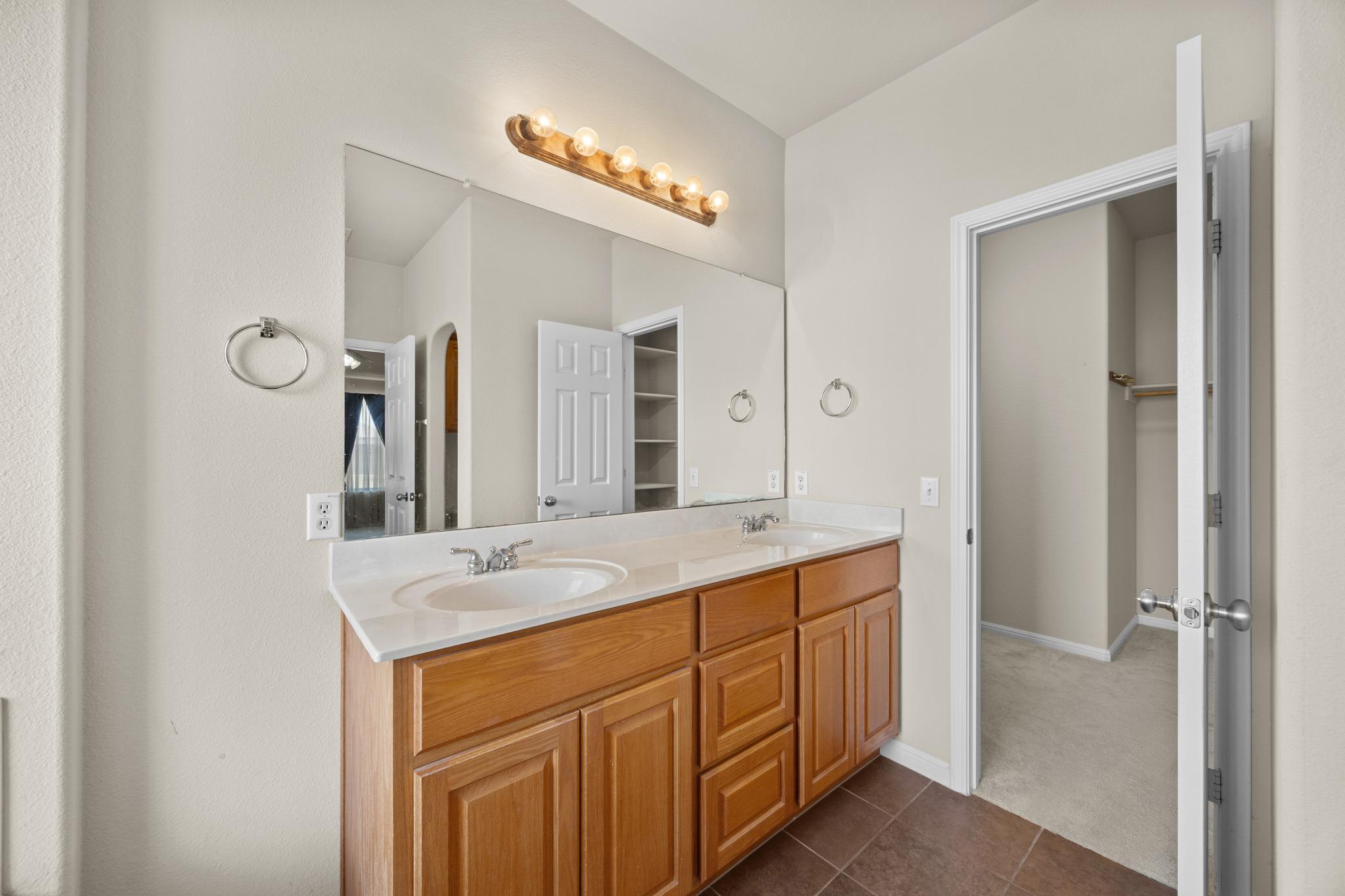 104 S Buckboard None Property Photo 16