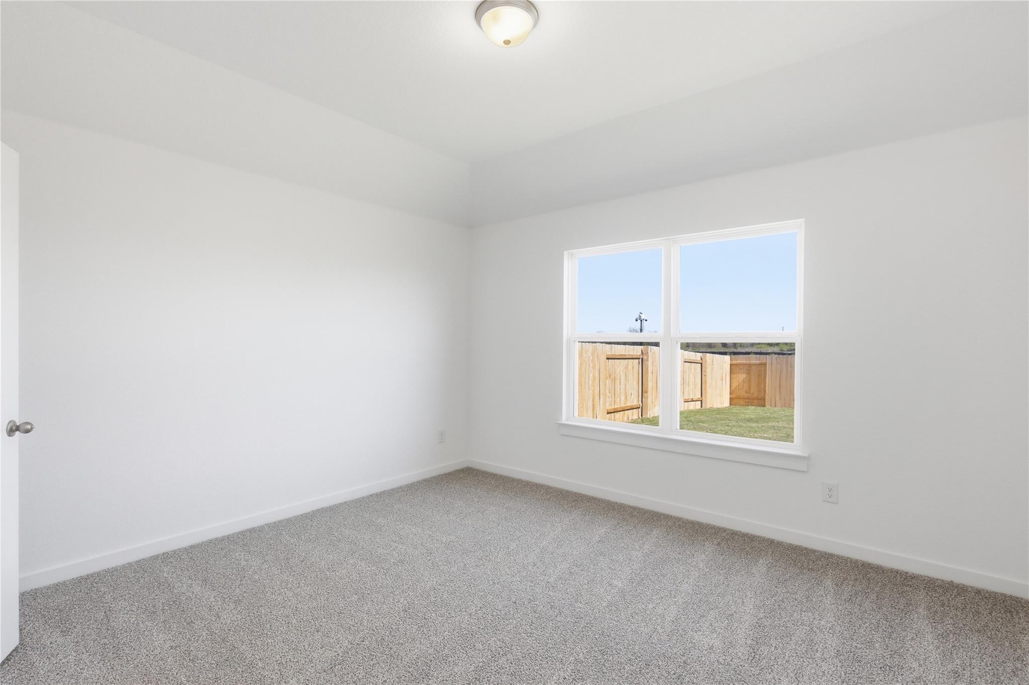 191 Oriole St Property Photo 11