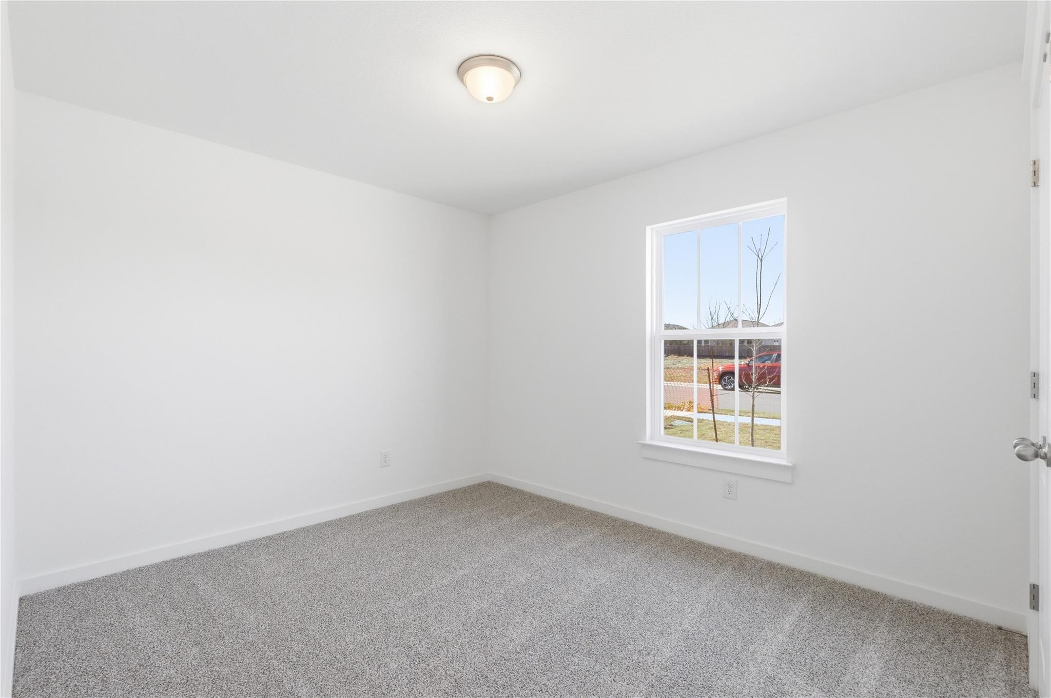 191 Oriole St Property Photo 16