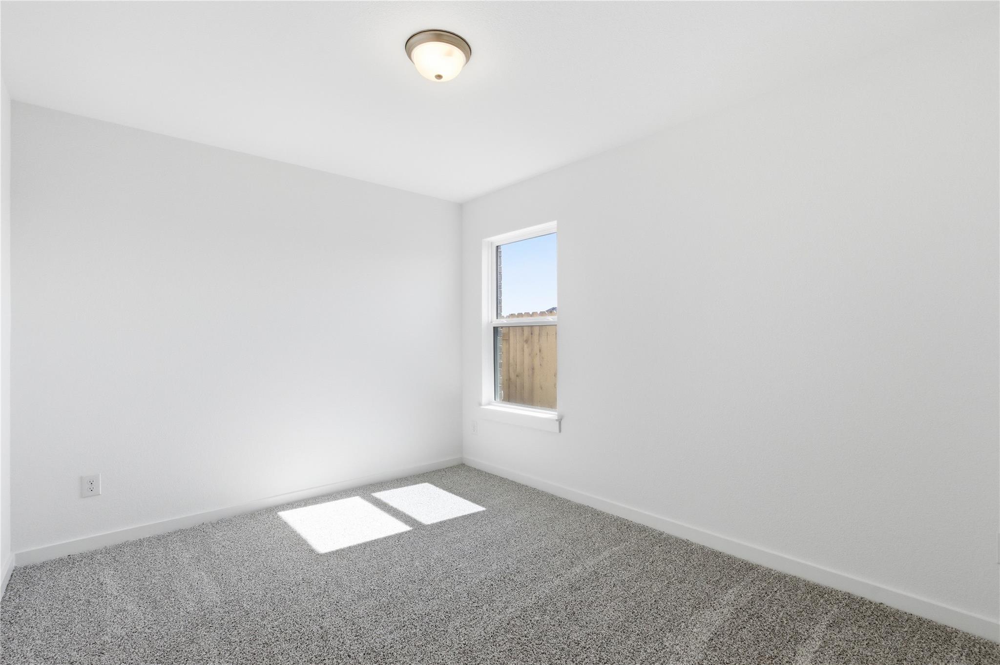 191 Oriole St Property Photo 17