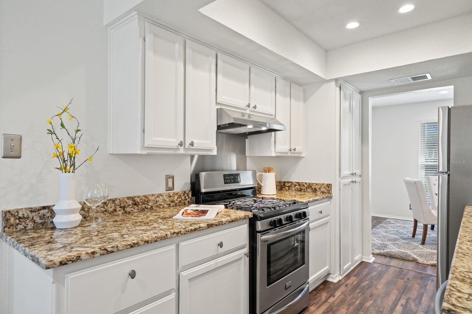 11704 Broad Oaks Dr Property Photo 12