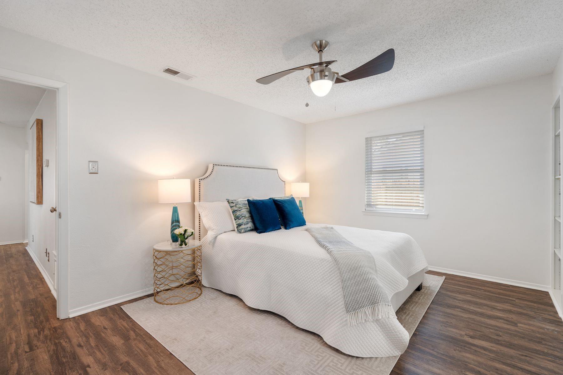 11704 Broad Oaks Dr Property Photo 16