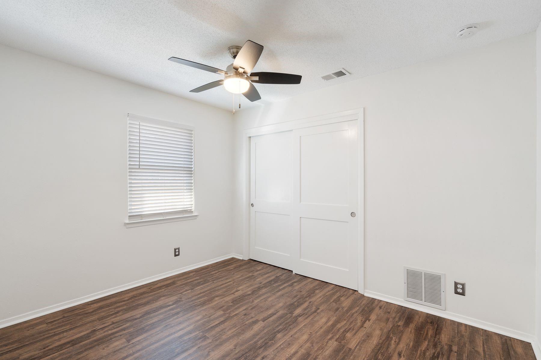 11704 Broad Oaks Dr Property Photo 20