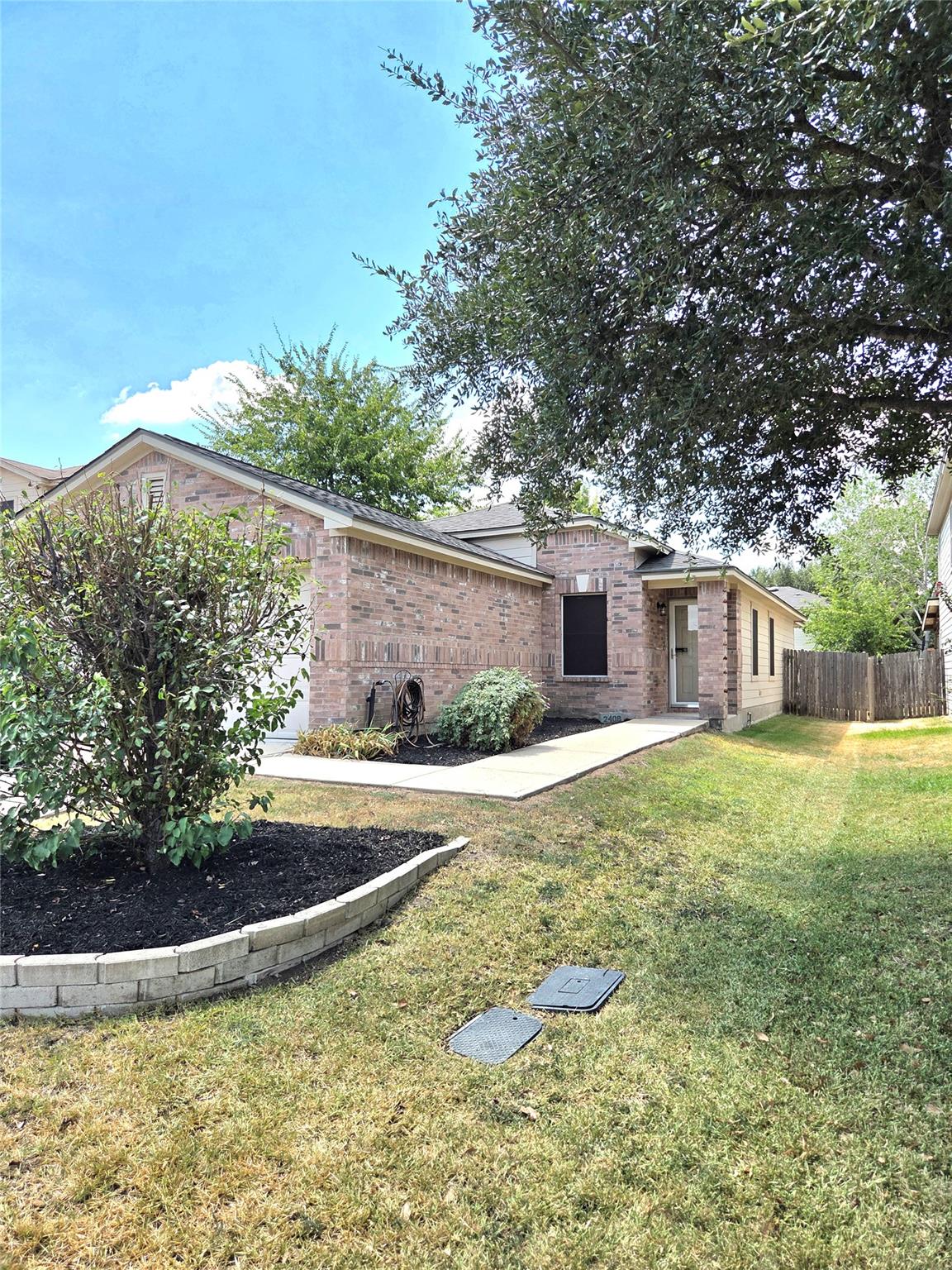 2408 Mccook Dr Property Photo 1