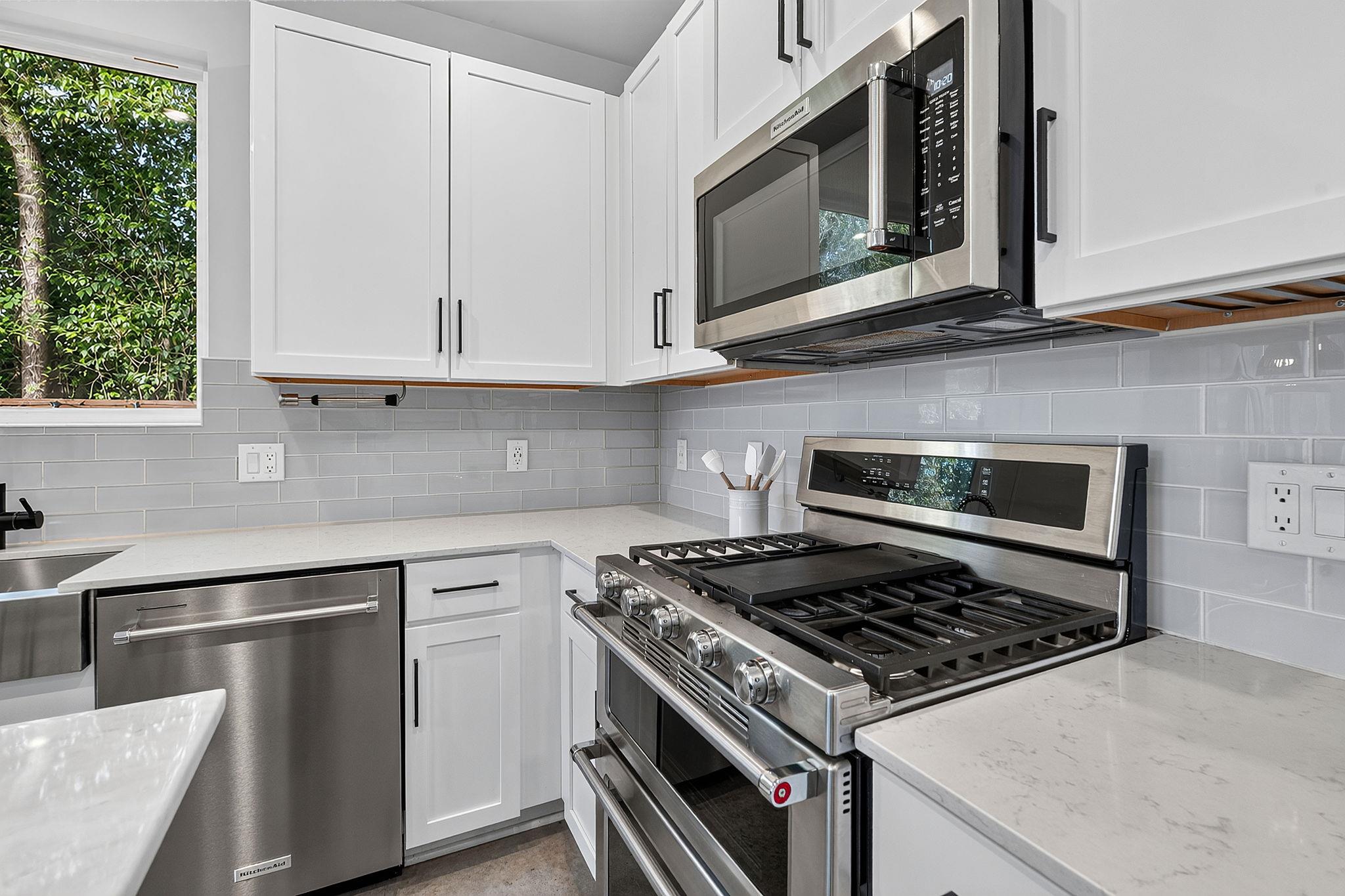 1906 Salina St #2 Property Photo 9