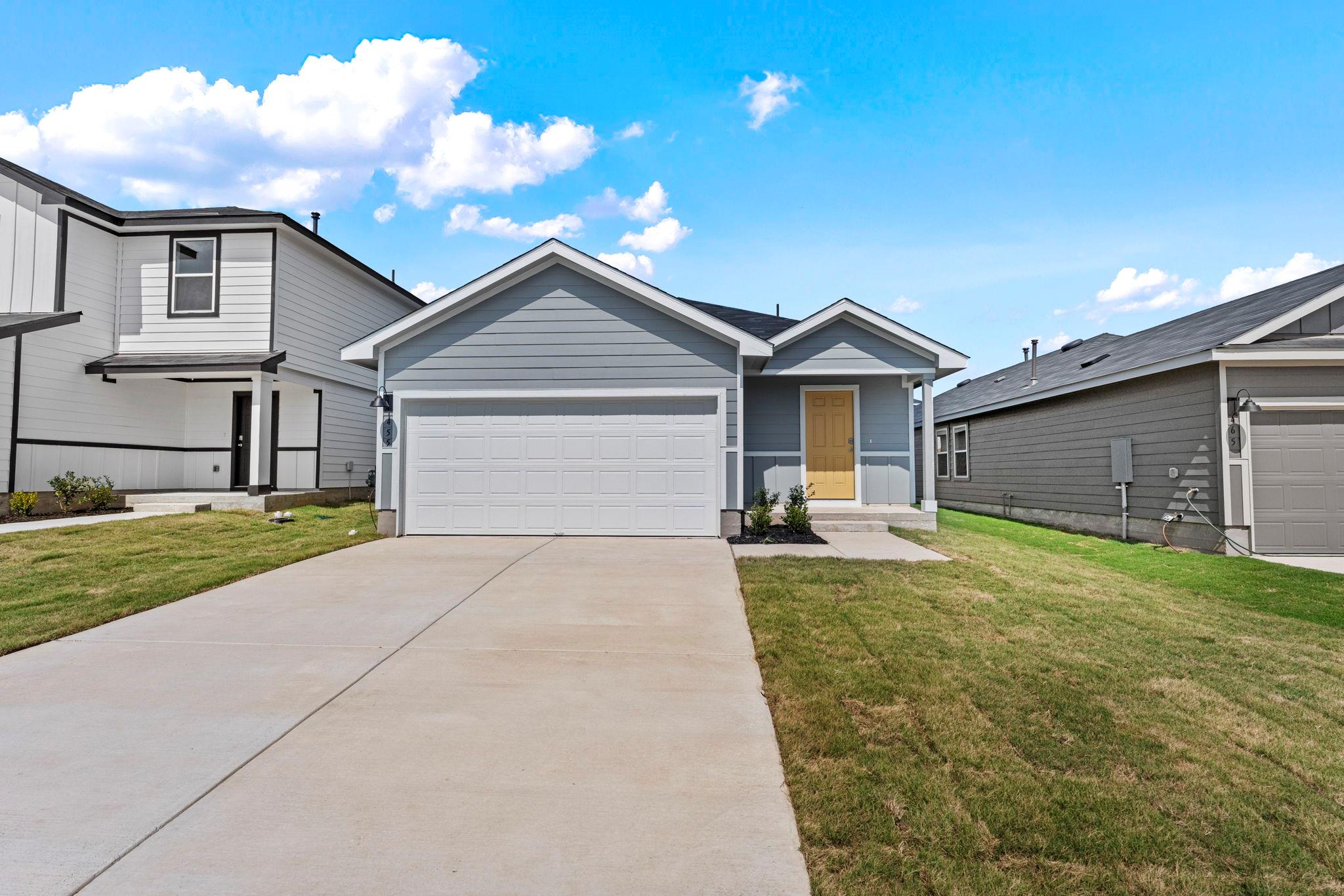 455 Low Pasture Trl Property Photo 1