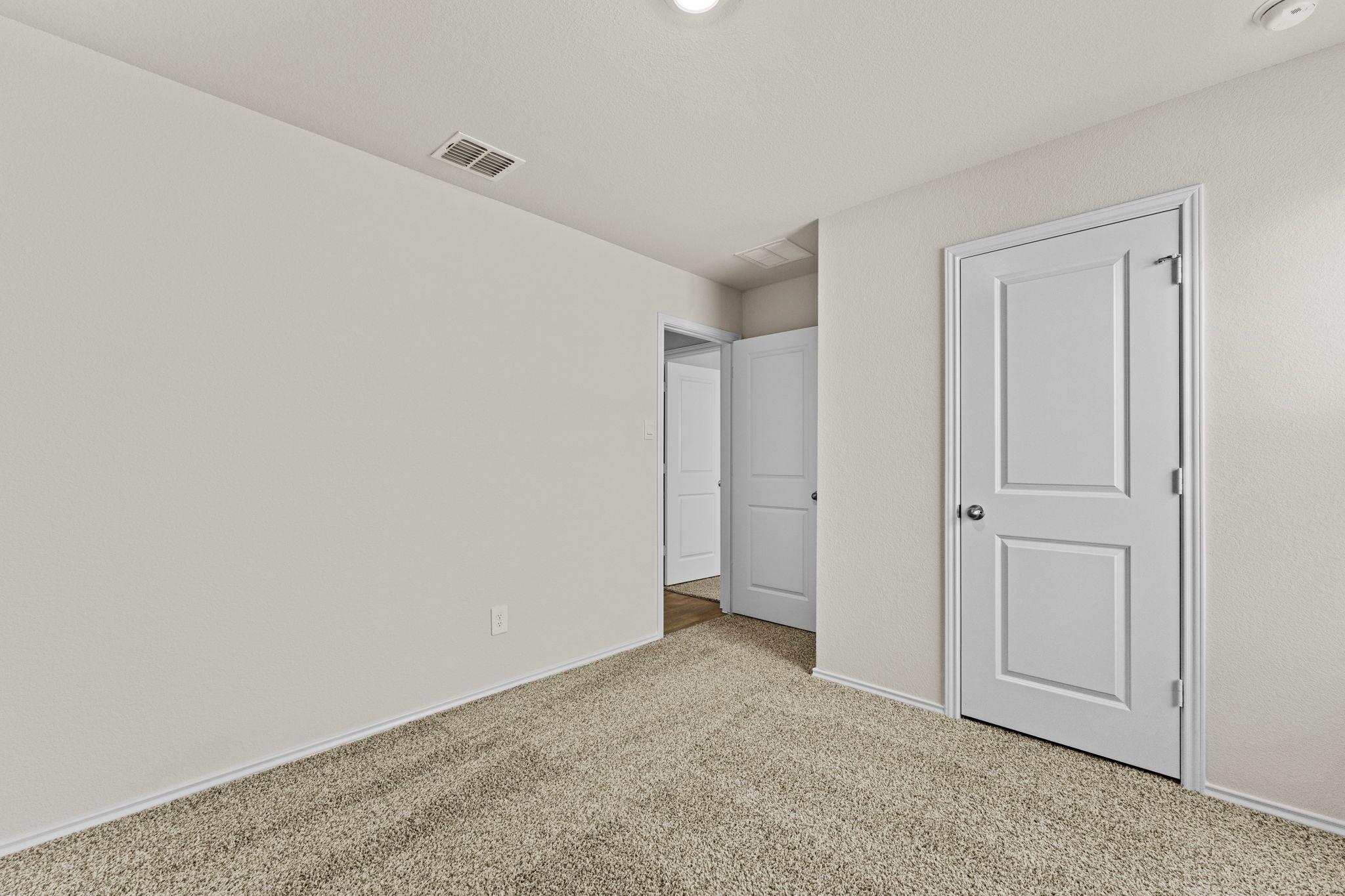 455 Low Pasture Trl Property Photo 11