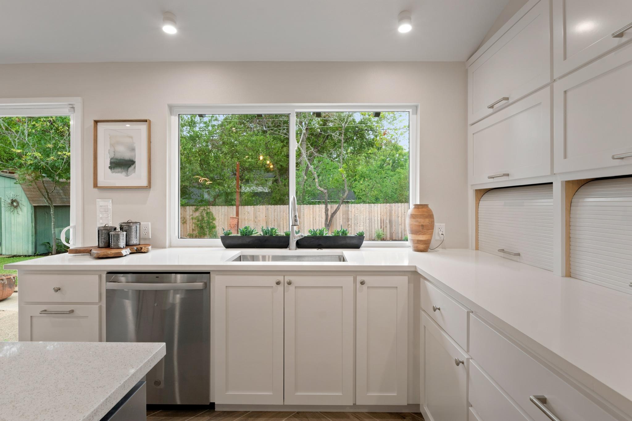 1805 Redlands St Property Photo 18