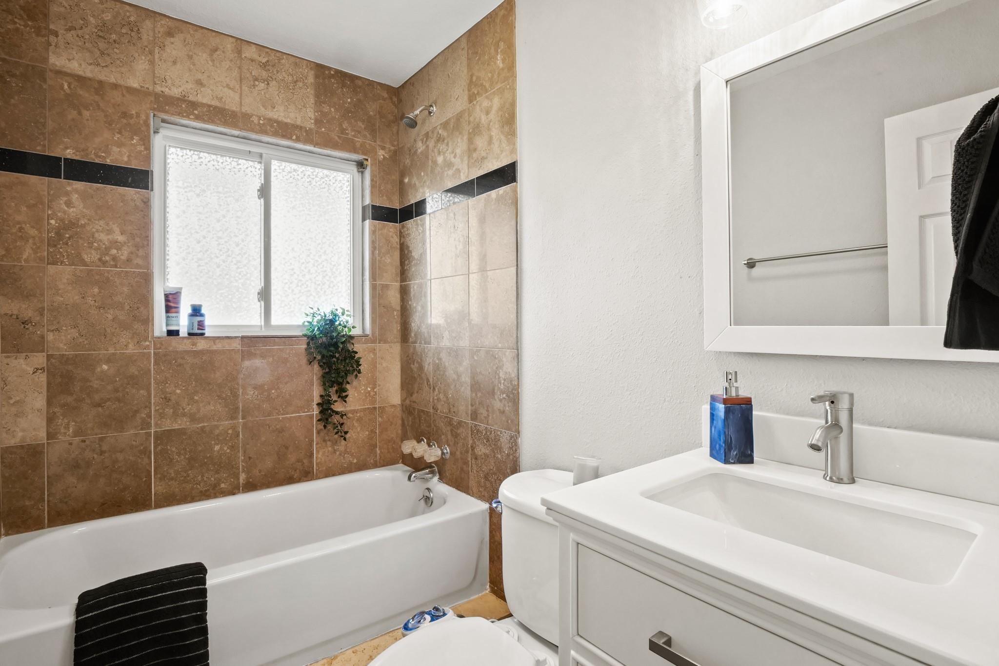 5410 Coventry Ln Property Photo 13
