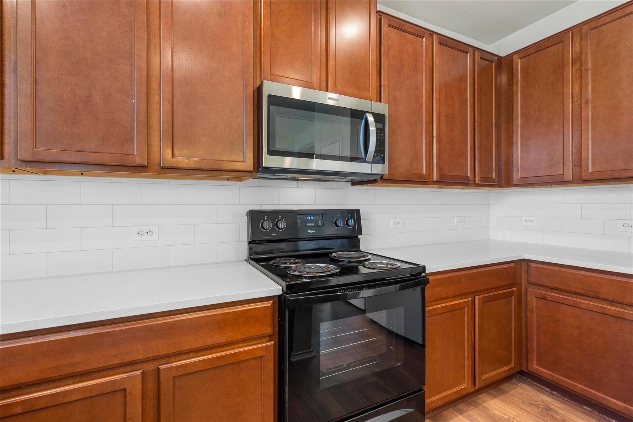 7604 Knockfin Dr Property Photo 12