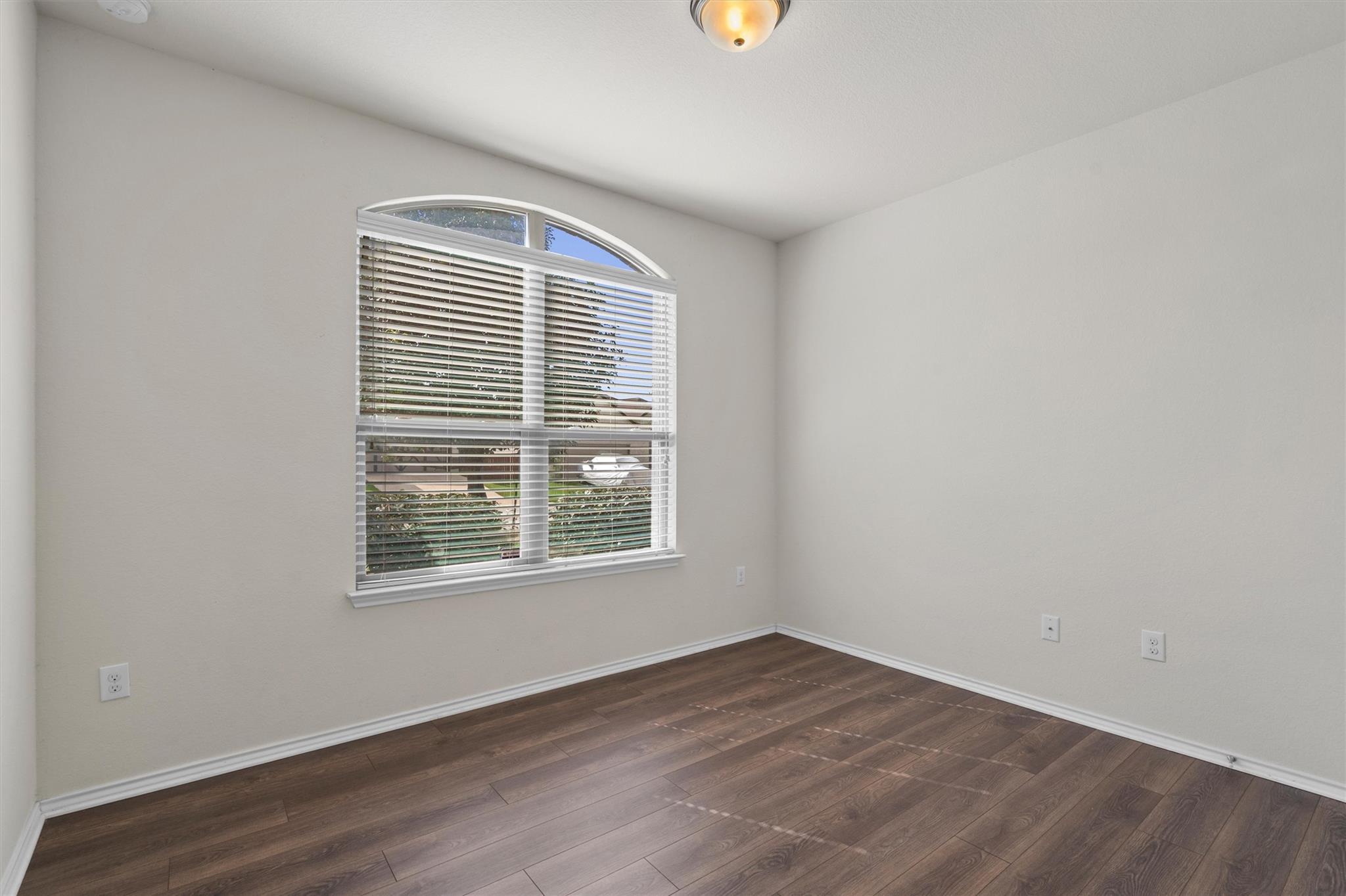 7604 Knockfin Dr Property Photo 20