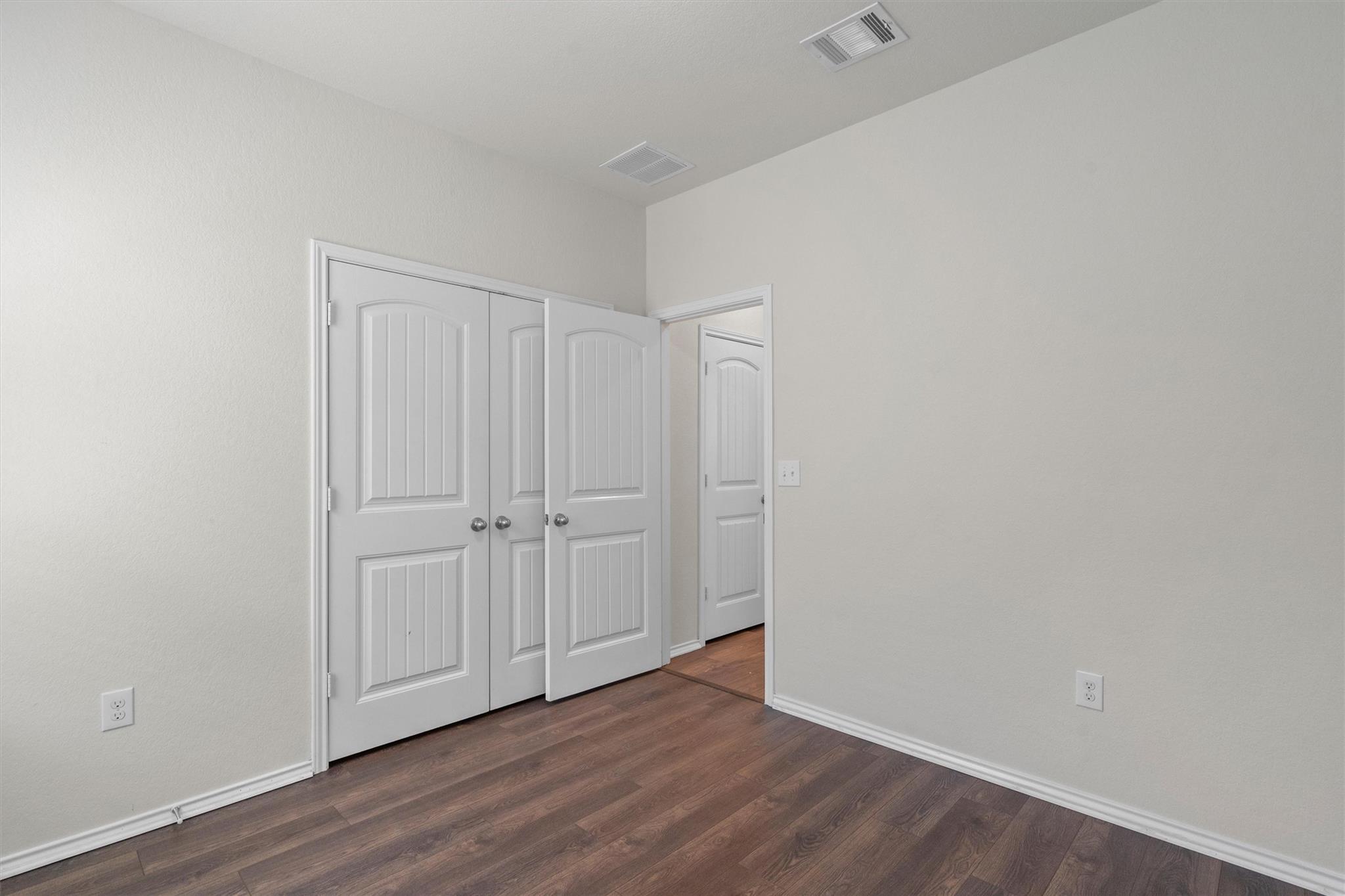 7604 Knockfin Dr Property Photo 24