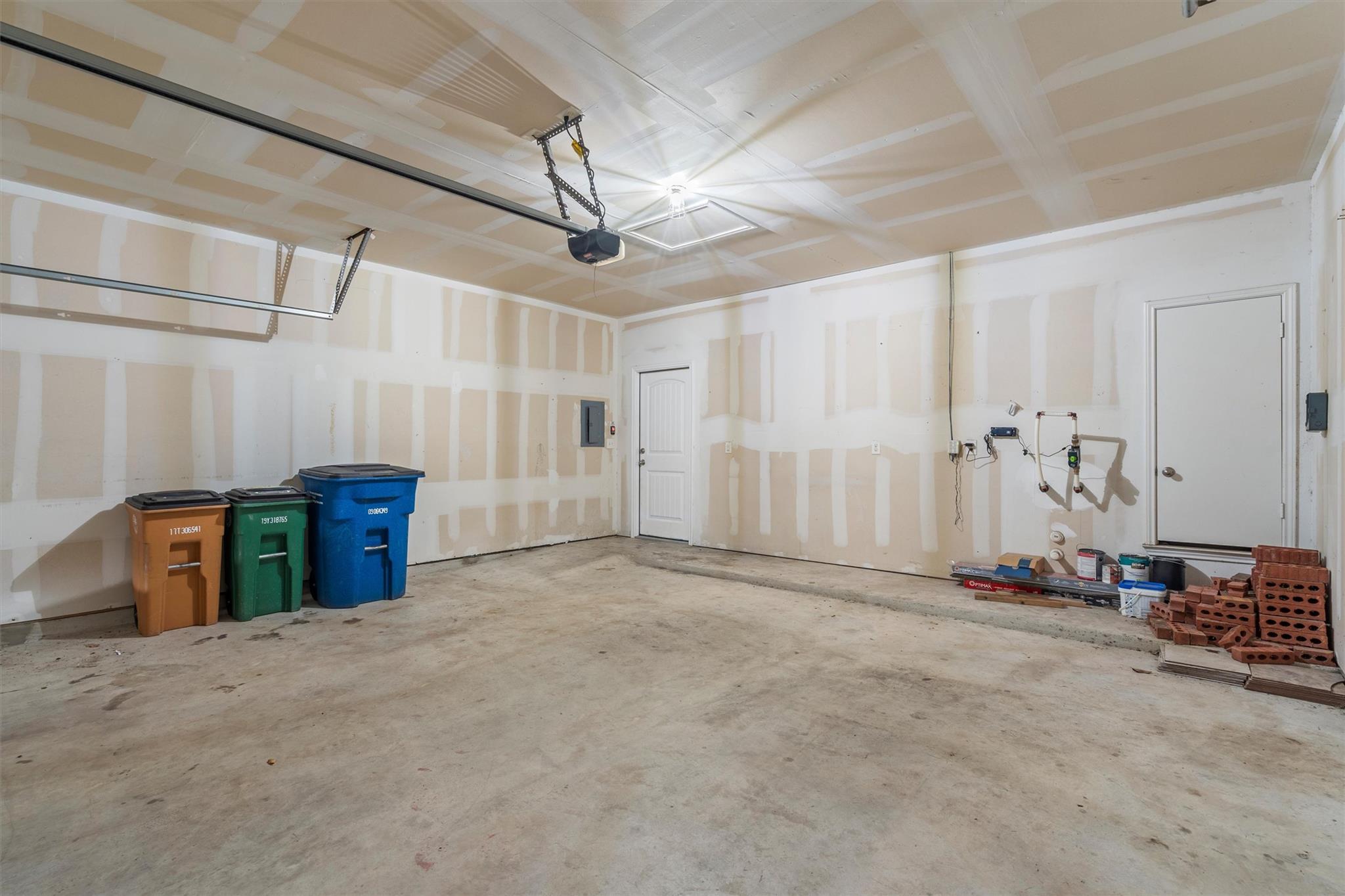 7604 Knockfin Dr Property Photo 30