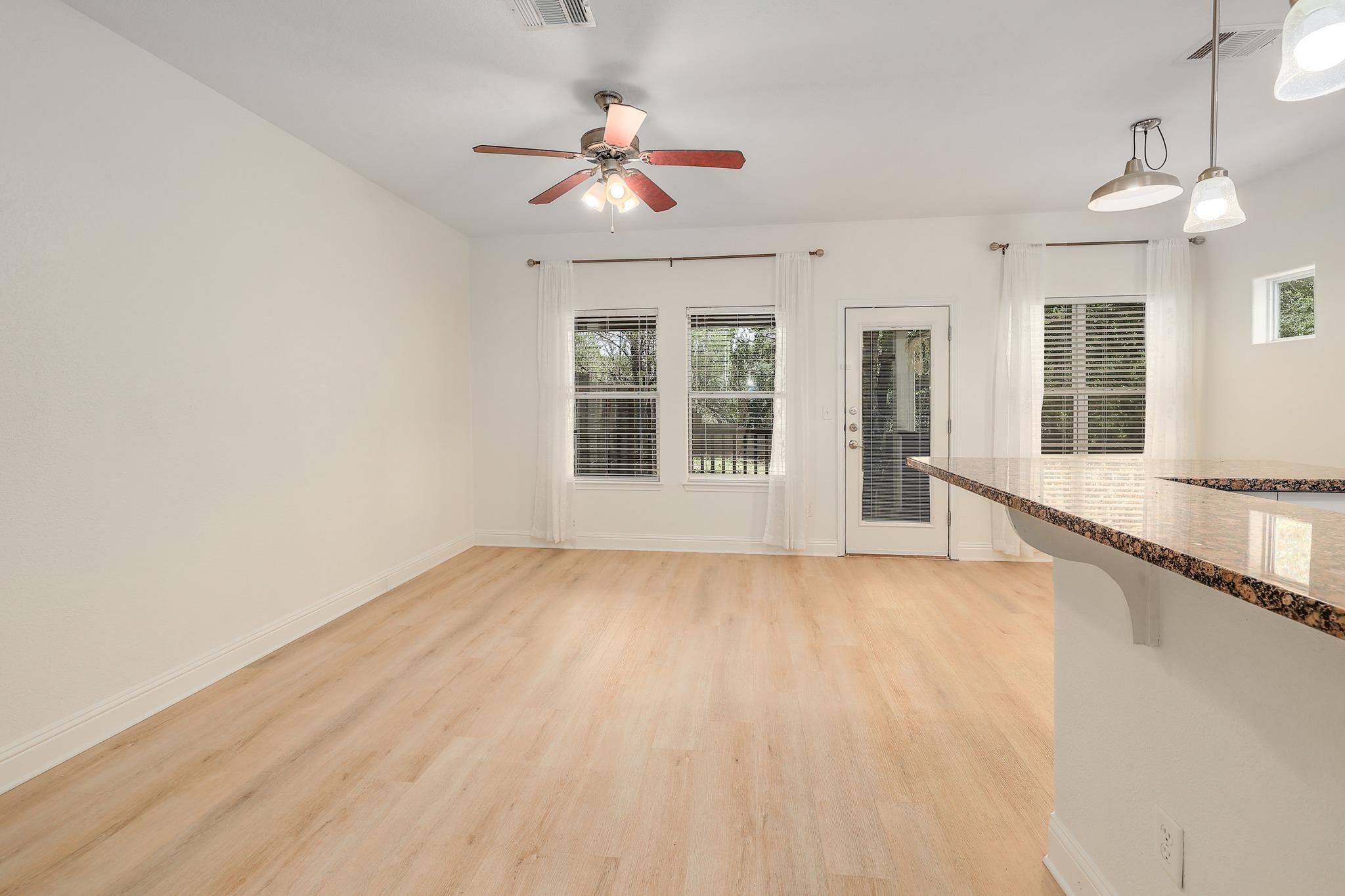 4803 Pecan Springs Rd #b Property Photo 4