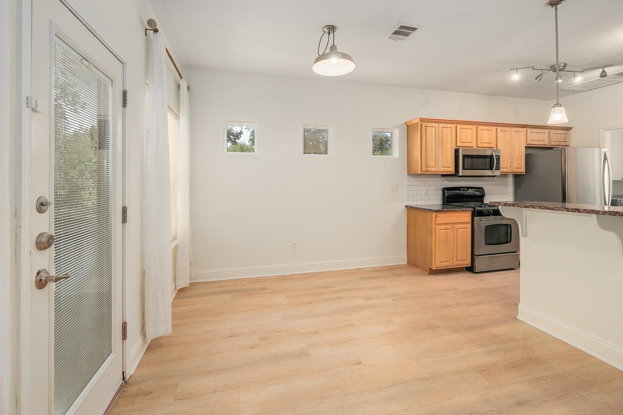 4803 Pecan Springs Rd #b Property Photo 7