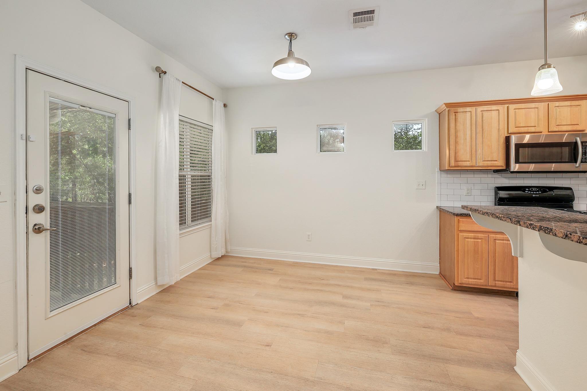 4803 Pecan Springs Rd #b Property Photo 9