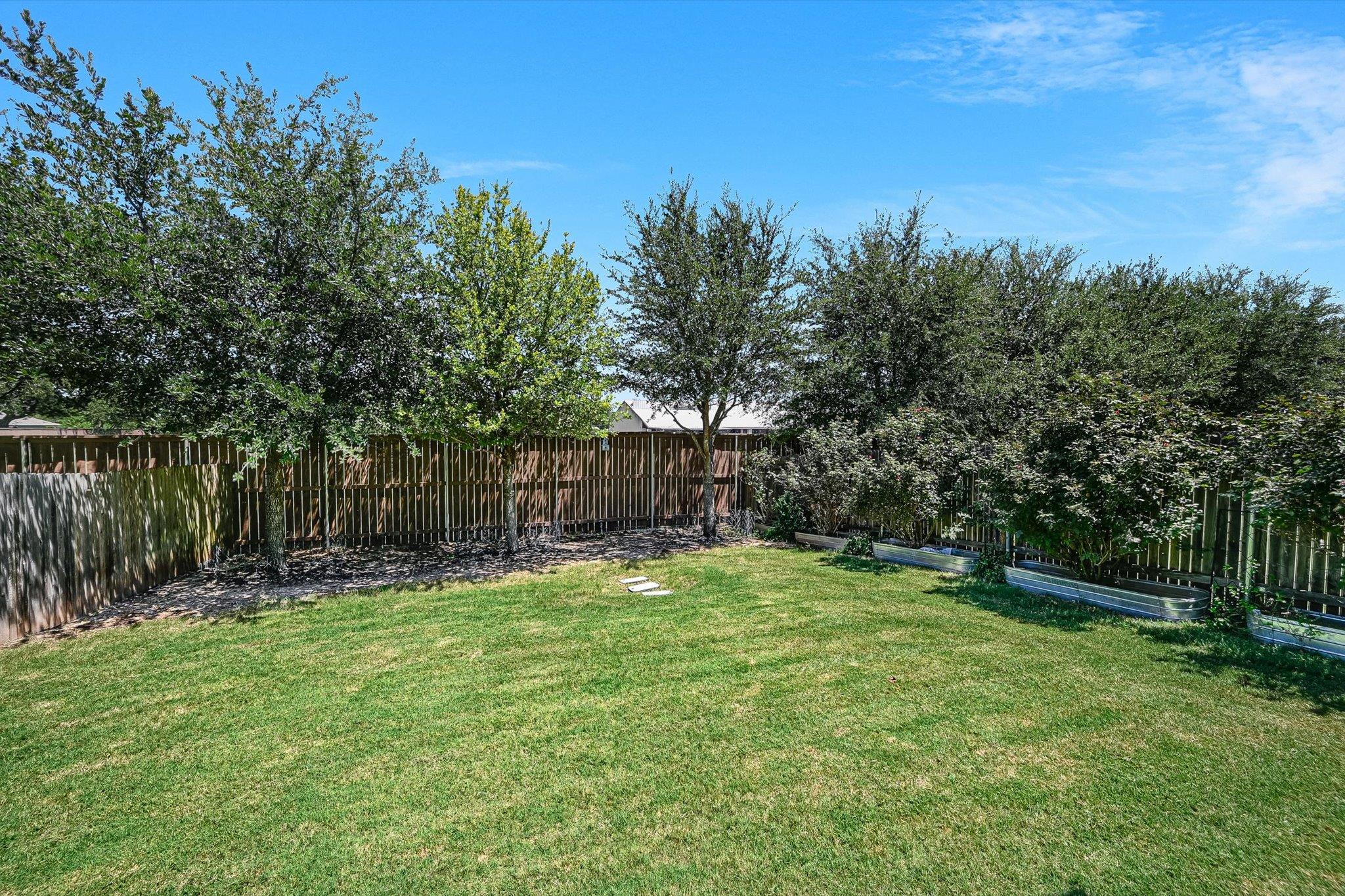 1300 Falconer Way Property Photo 19