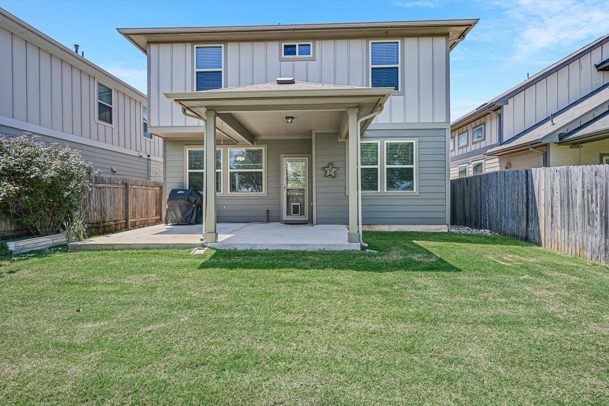 1300 Falconer Way Property Photo 20