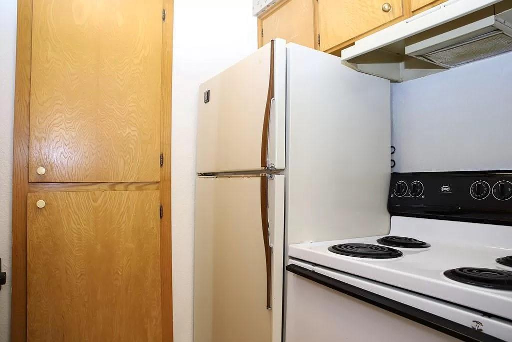 4701 Red River St #302 Property Photo 4