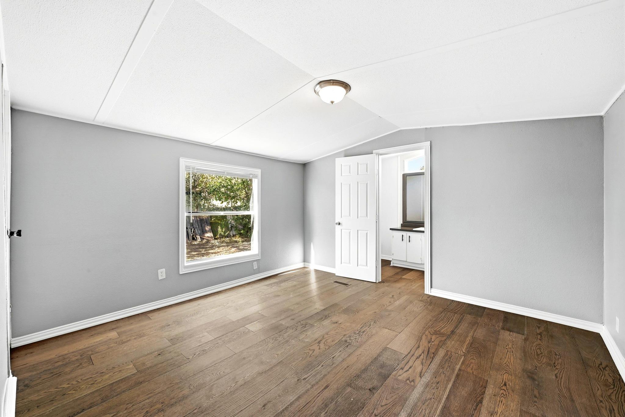212 Greenfield Rd Property Photo 11