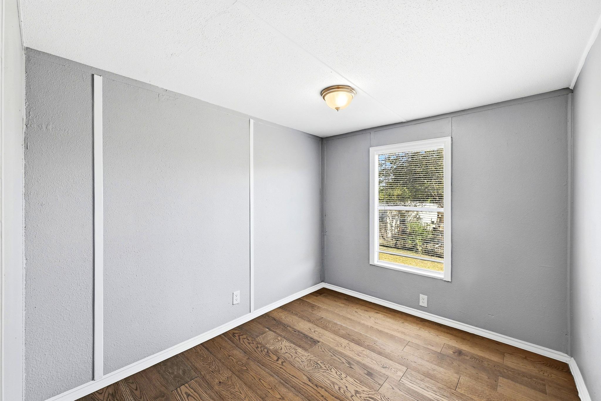 212 Greenfield Rd Property Photo 16