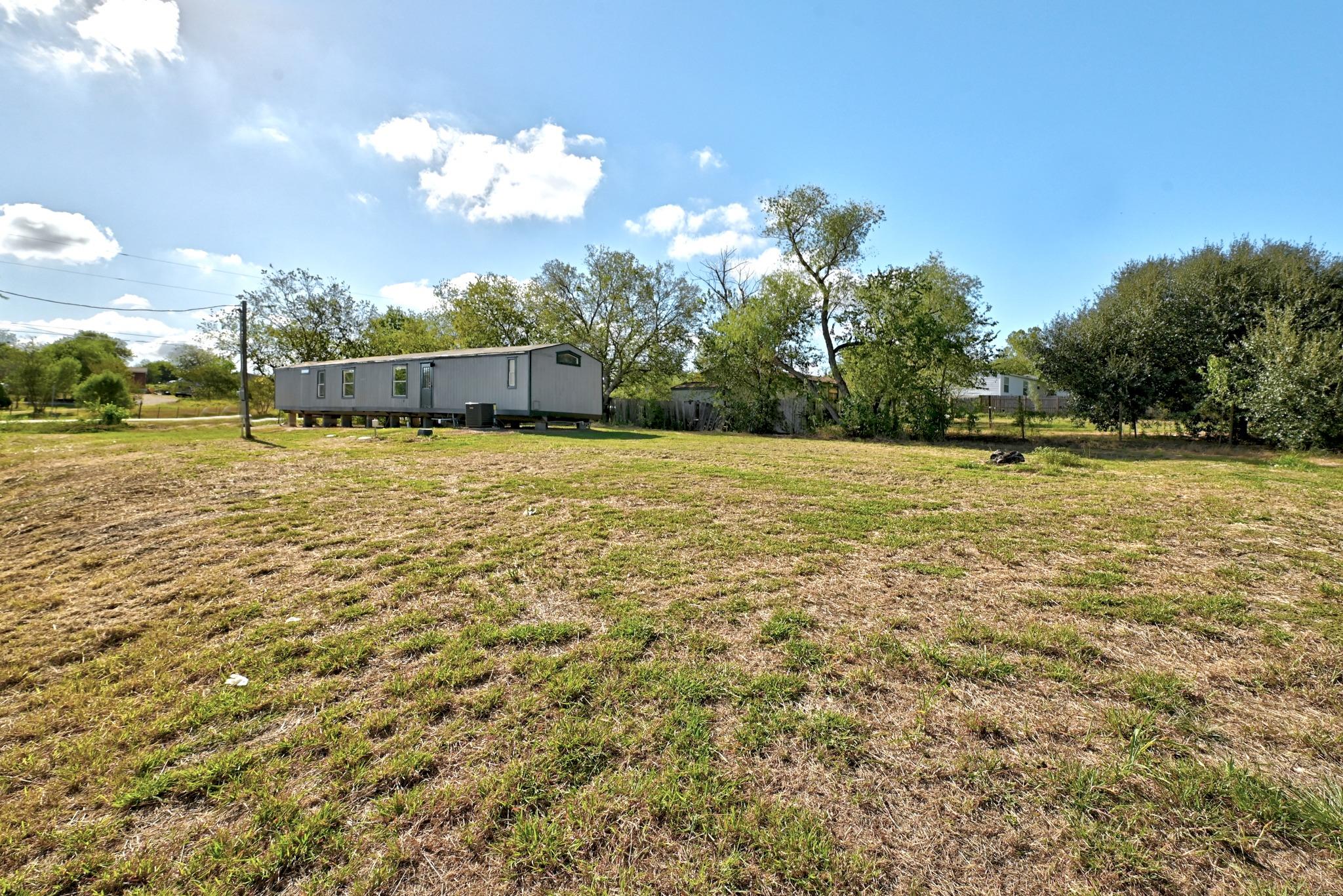212 Greenfield Rd Property Photo 21