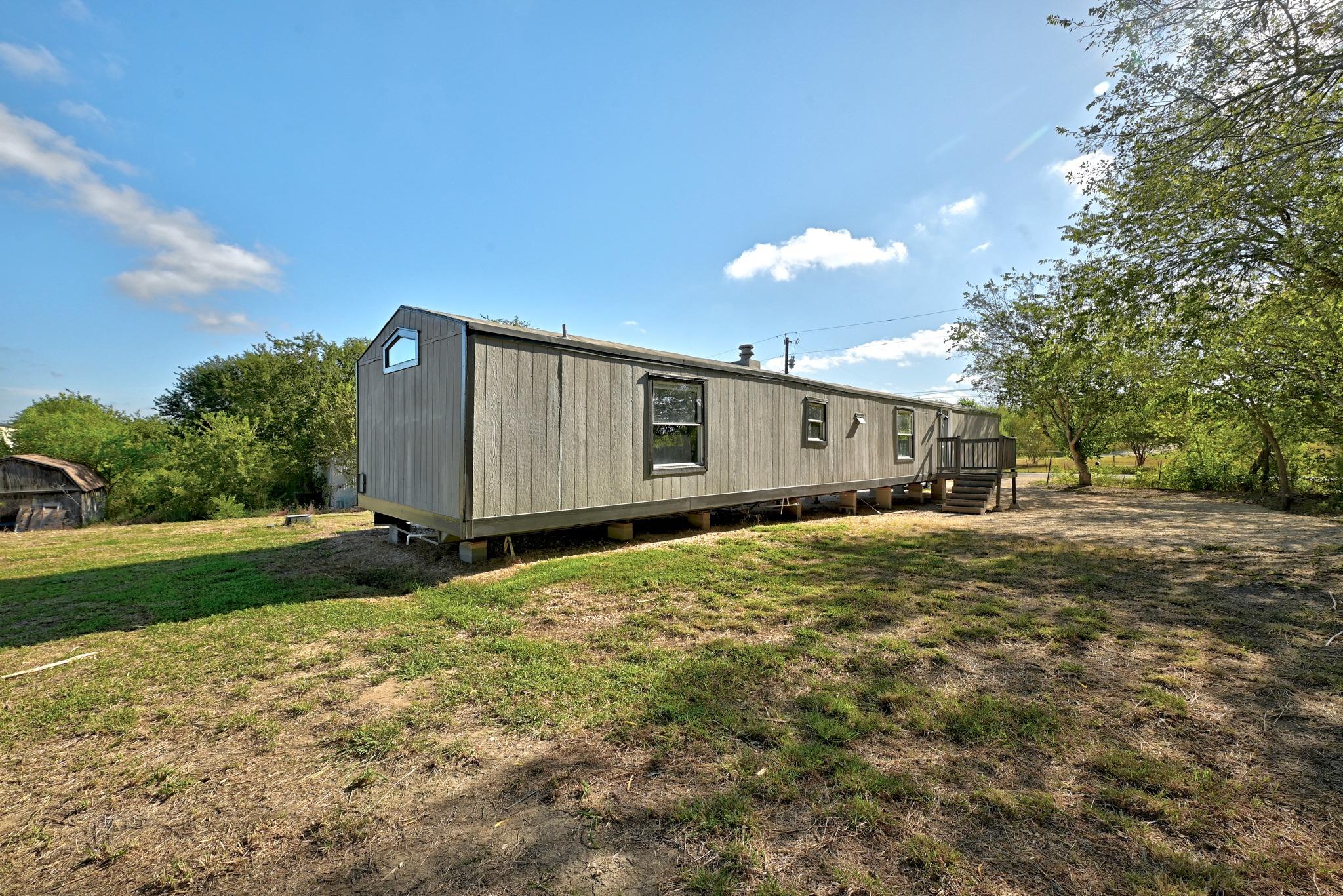 212 Greenfield Rd Property Photo 22