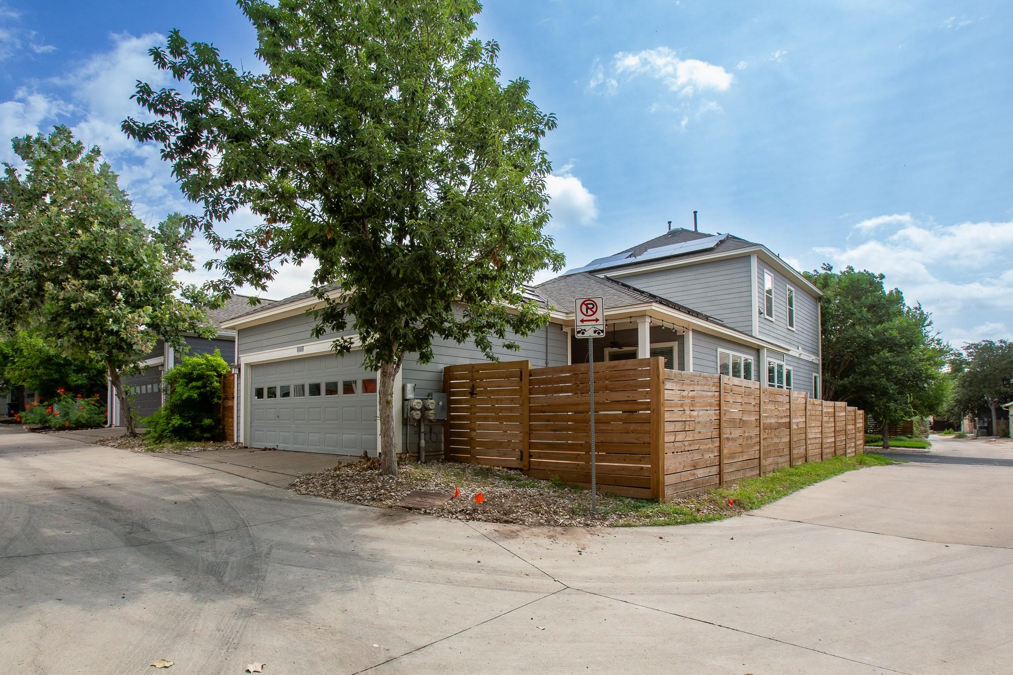 3808 Mattie St Property Photo 1