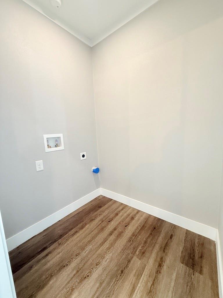 2031 Applewood Dr Property Photo 10
