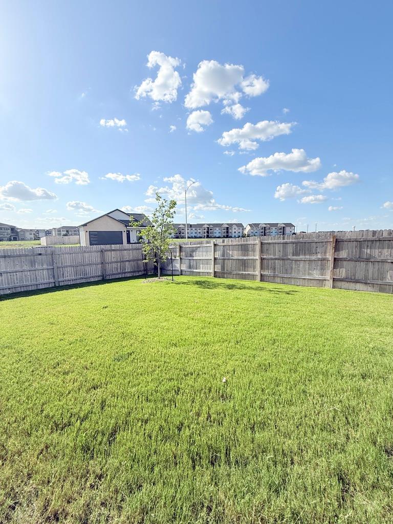 2031 Applewood Dr Property Photo 14