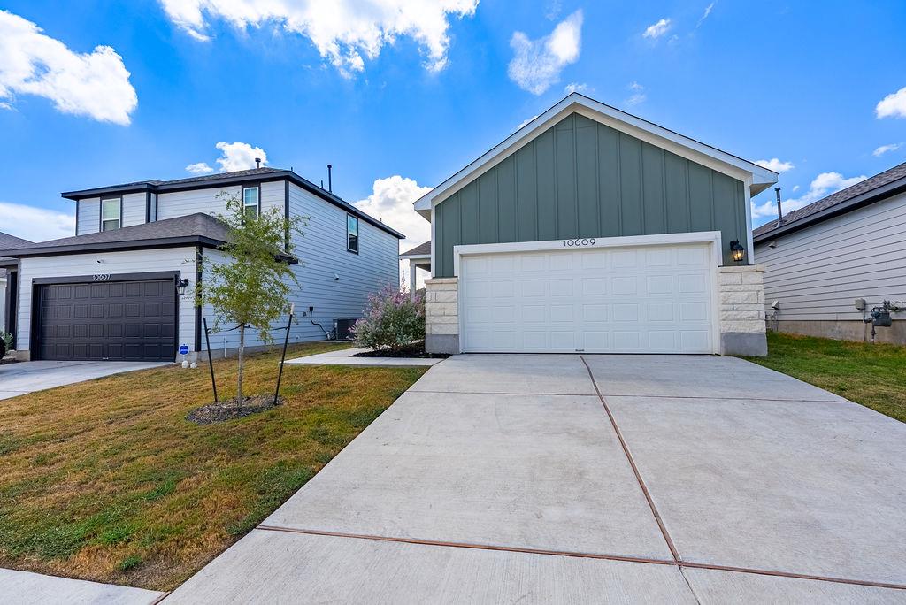 10609 Best Bet Way Property Photo 1