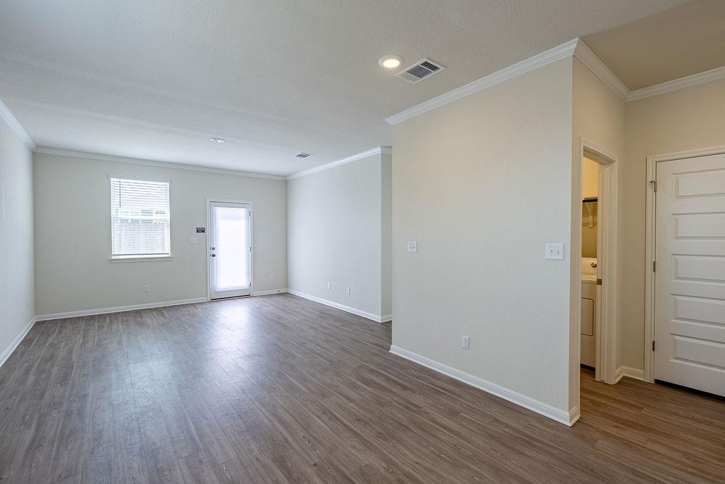 10609 Best Bet Way Property Photo 4