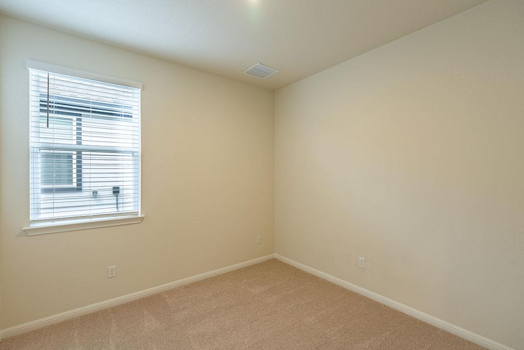 10609 Best Bet Way Property Photo 17