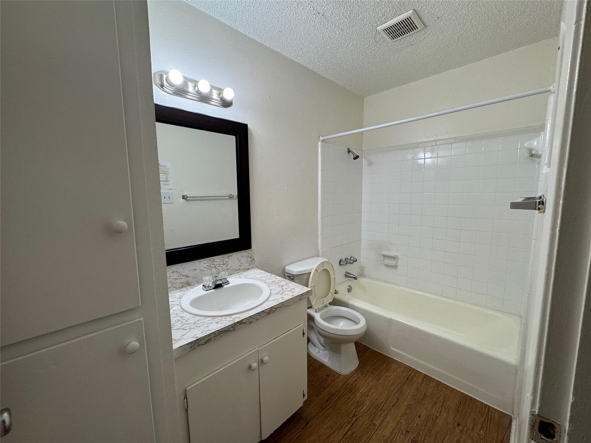4902 West Wind Trl #103 Property Photo 12