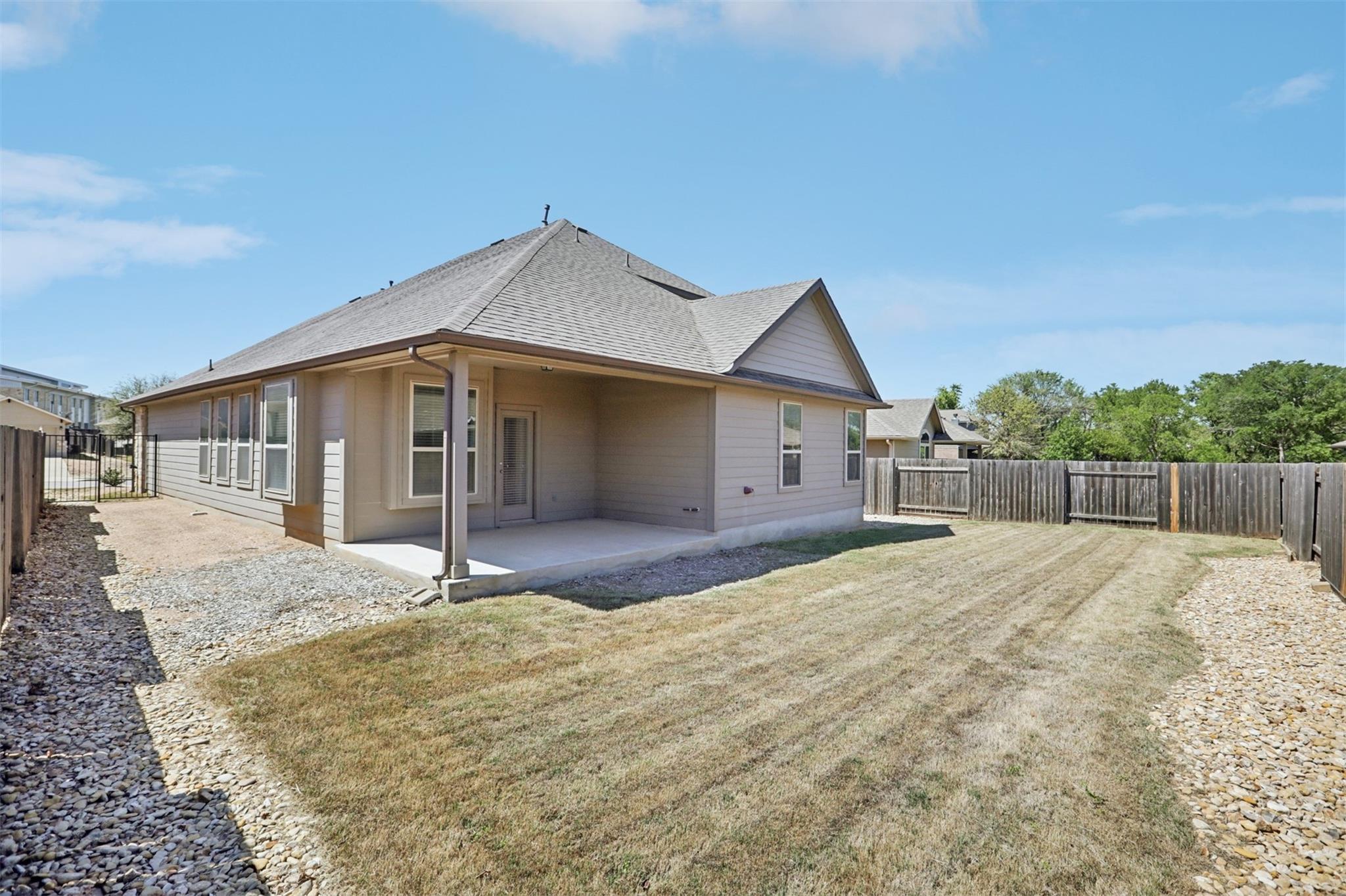 109 Serrano St Property Photo 25