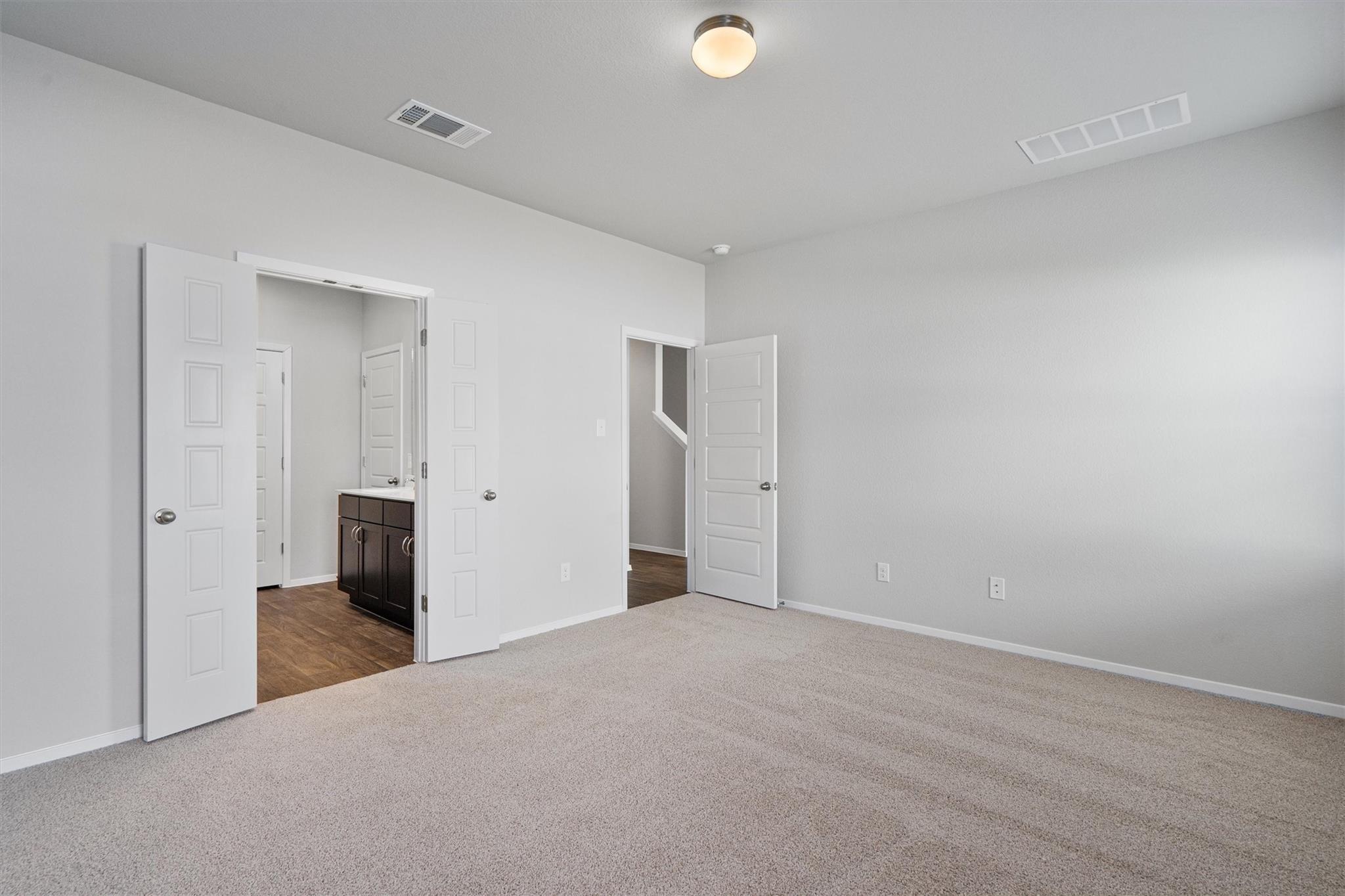 621 Running Creek Dr Property Photo 15