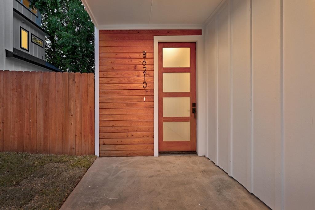 6210 Larch Ter #b Property Photo 31